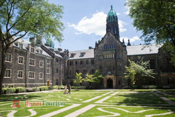 Trường Đại học Toronto - Canada